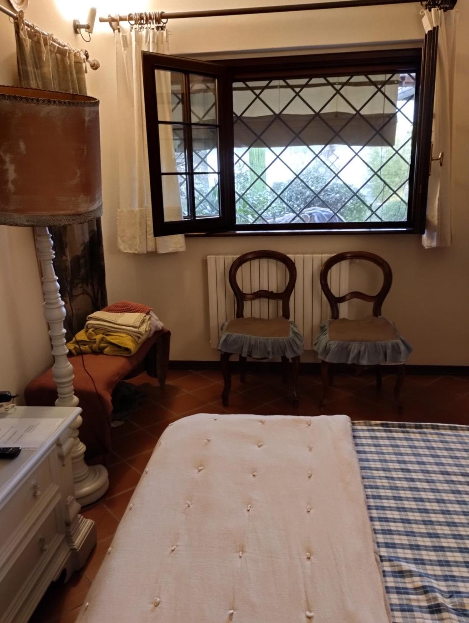 לינה וארוחת בוקר Quartiano Il Cortiletto מראה חיצוני תמונה